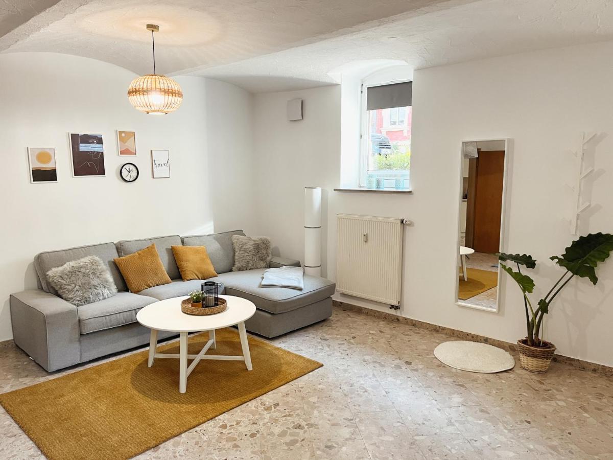 Bohnapartments Elisa - Wohlfuehlapartment Mit 2 Gratis Parkplaetzen Und 3 Schlafzimmern - Wlan - Vollausstattung Erfurt Exteriör bild