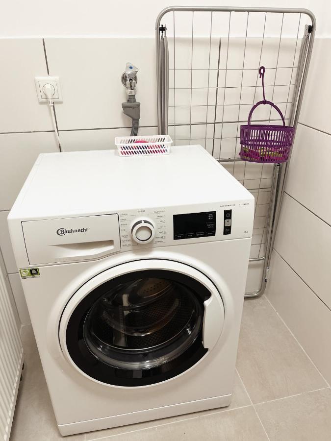 Bohnapartments Elisa - Wohlfuehlapartment Mit 2 Gratis Parkplaetzen Und 3 Schlafzimmern - Wlan - Vollausstattung Erfurt Exteriör bild