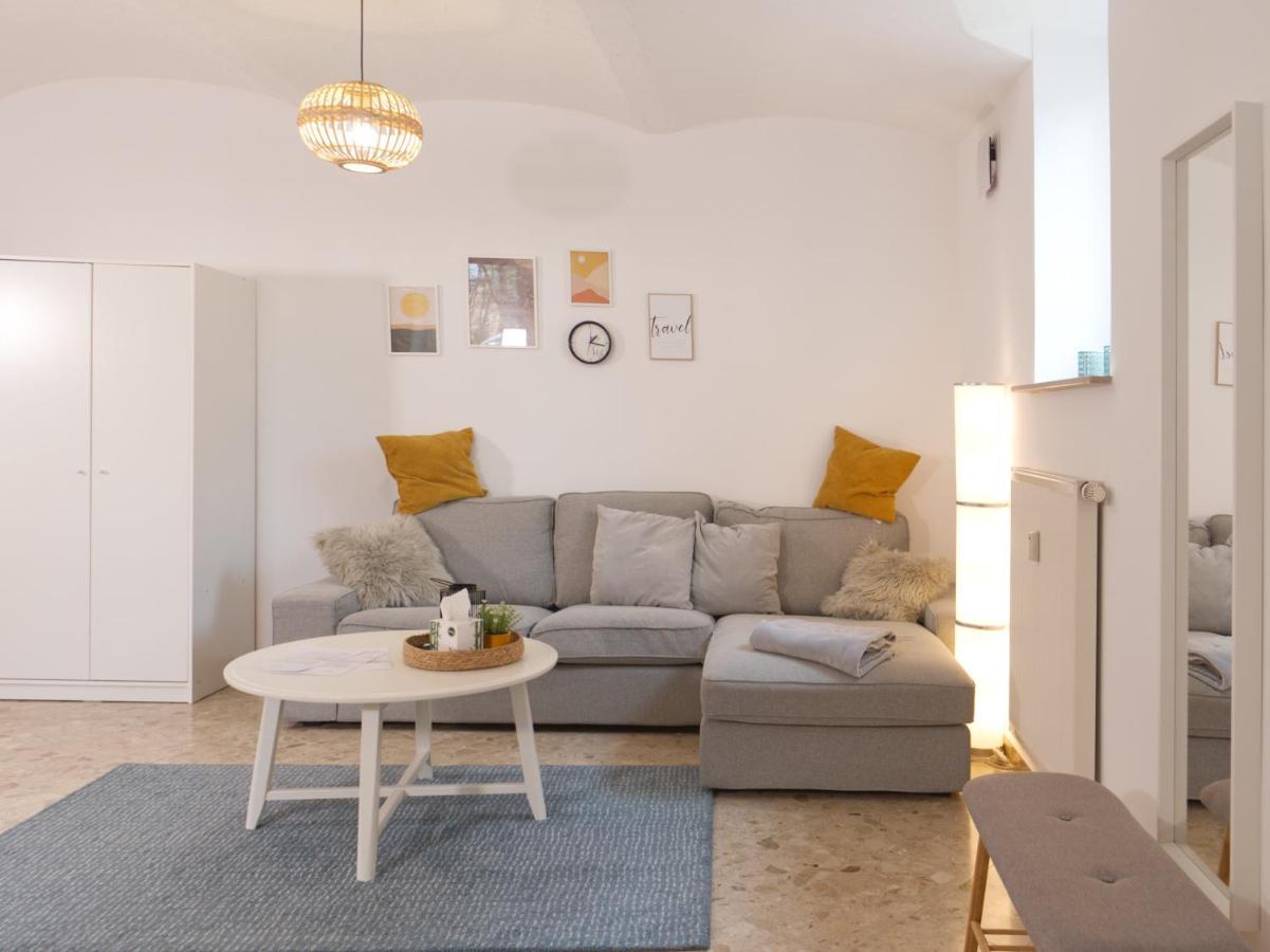 Bohnapartments Elisa - Wohlfuehlapartment Mit 2 Gratis Parkplaetzen Und 3 Schlafzimmern - Wlan - Vollausstattung Erfurt Exteriör bild