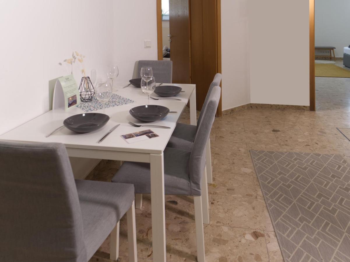 Bohnapartments Elisa - Wohlfuehlapartment Mit 2 Gratis Parkplaetzen Und 3 Schlafzimmern - Wlan - Vollausstattung Erfurt Exteriör bild